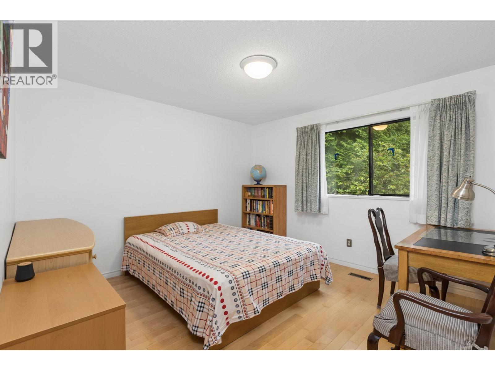 5609 White Pine Lane, North Vancouver, British Columbia V7R 4S1 - Photo 25 - R3153027