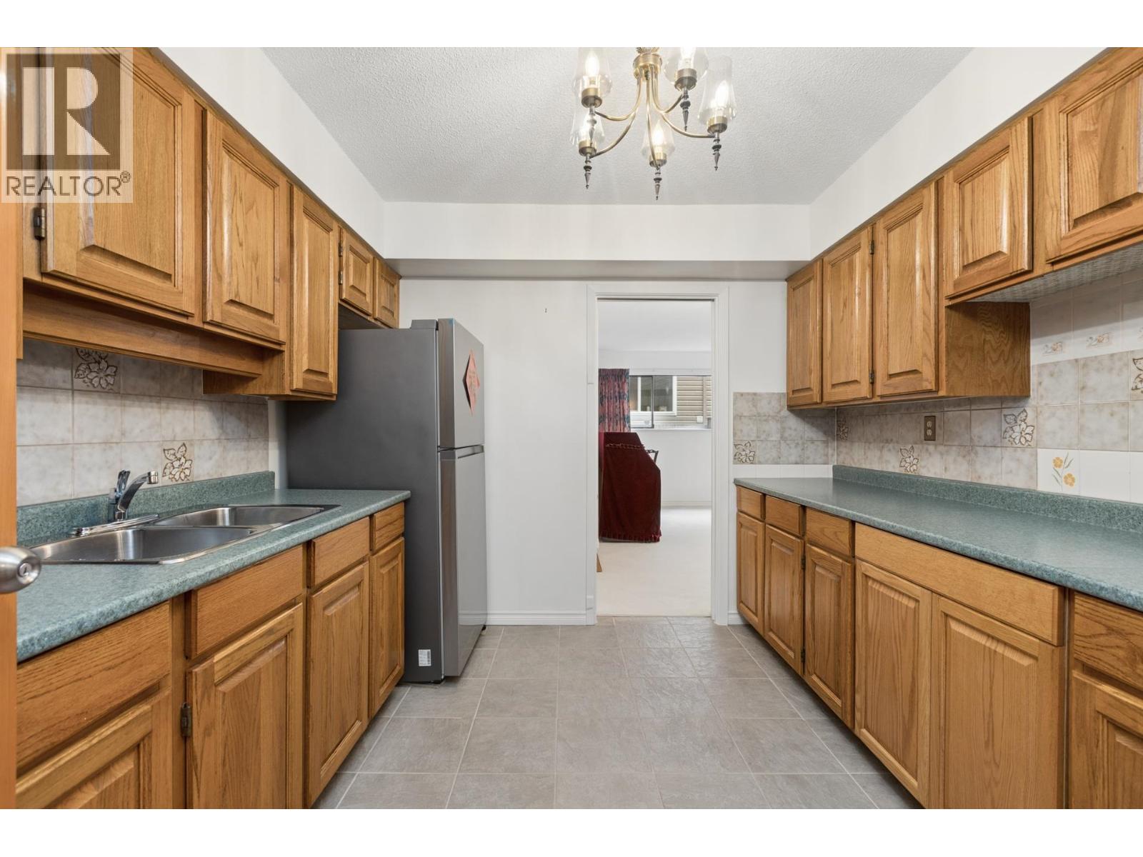 5609 White Pine Lane, North Vancouver, British Columbia V7R 4S1 - Photo 29 - R3153027