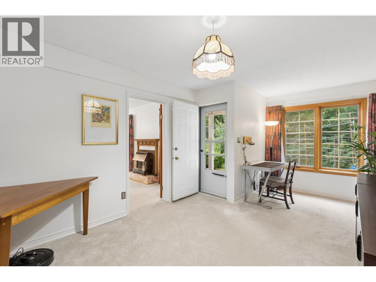 5609 White Pine Lane, North Vancouver, British Columbia V7R 4S1 - Photo 32 - R3153027