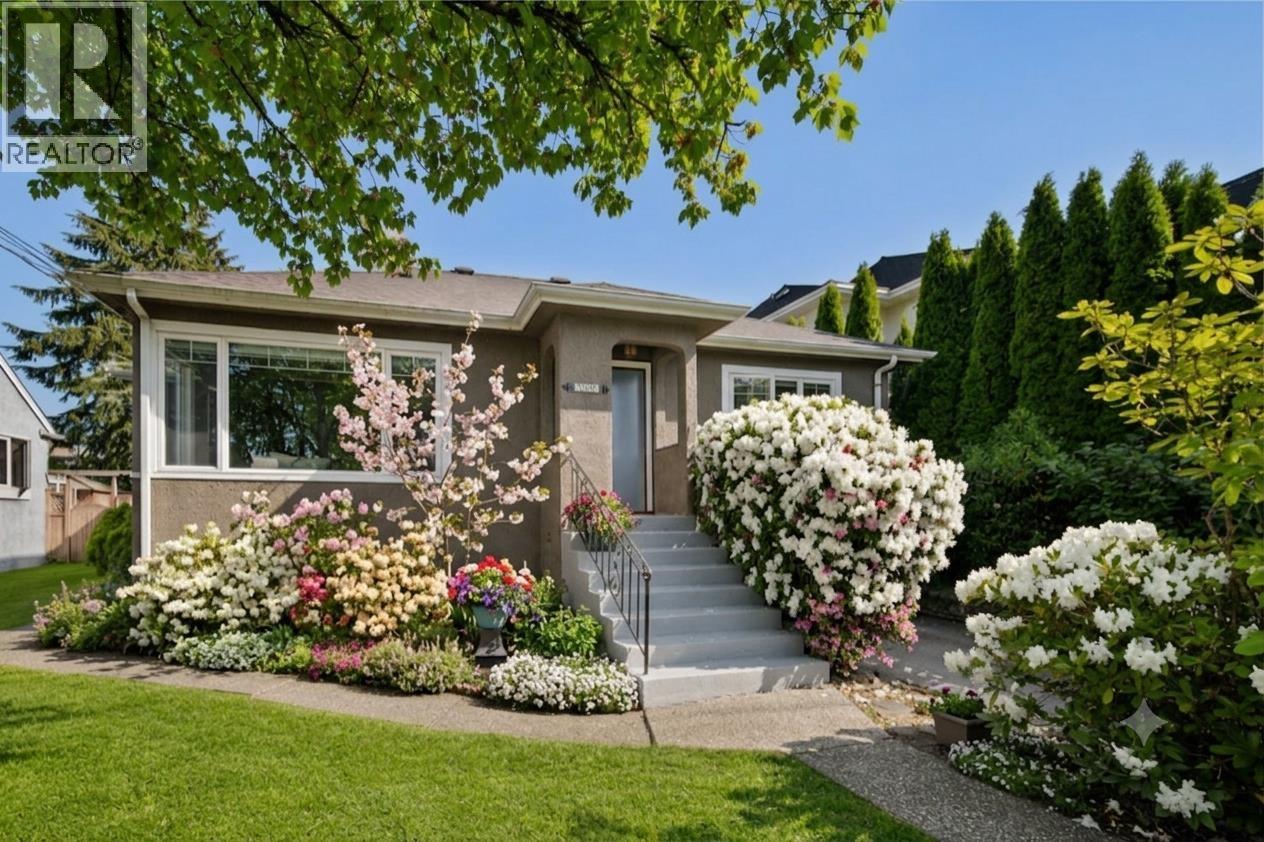 306 NINTH AVENUE, New Westminster, British Columbia