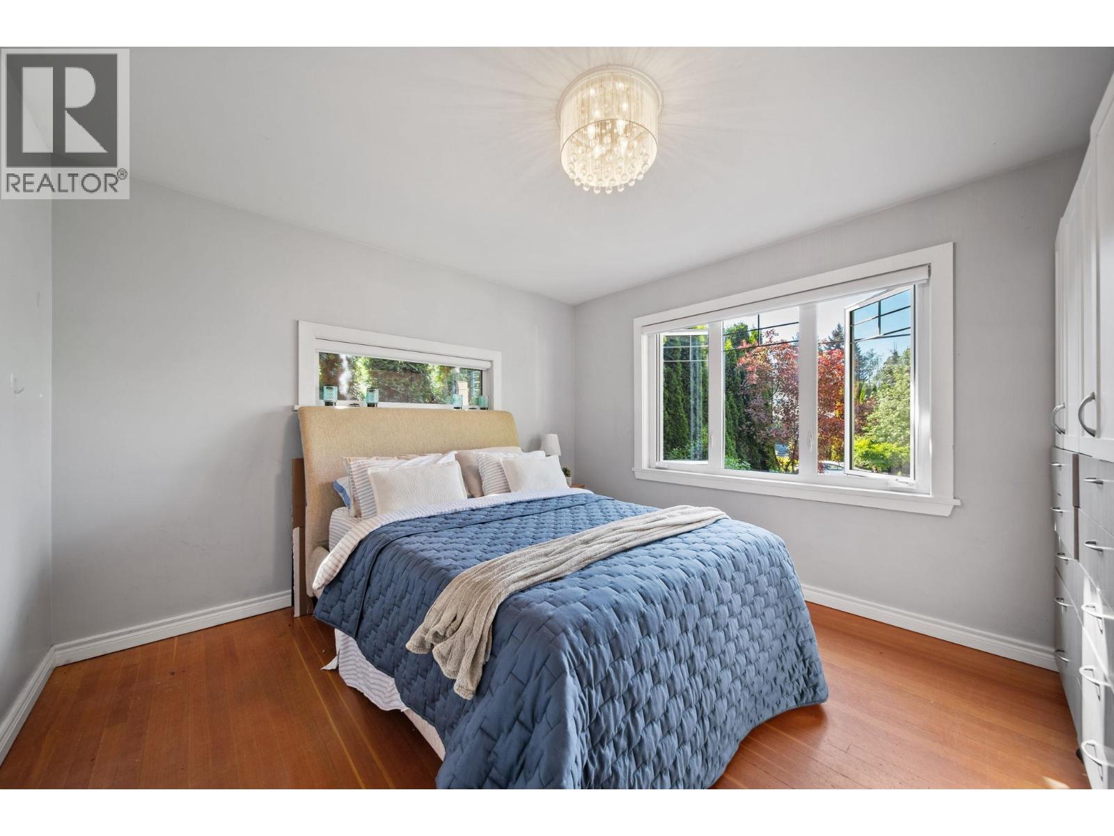 306 Ninth Avenue, New Westminster, British Columbia V3L 2A1 - Photo 13 - R3153050