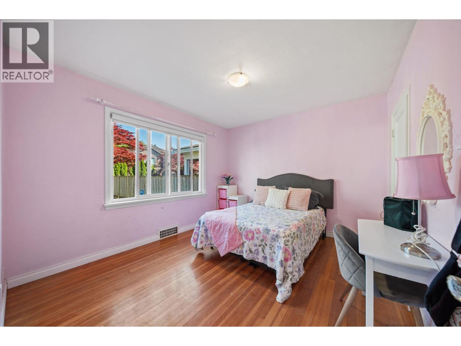 306 Ninth Avenue, New Westminster, British Columbia V3L 2A1 - Photo 16 - R3153050
