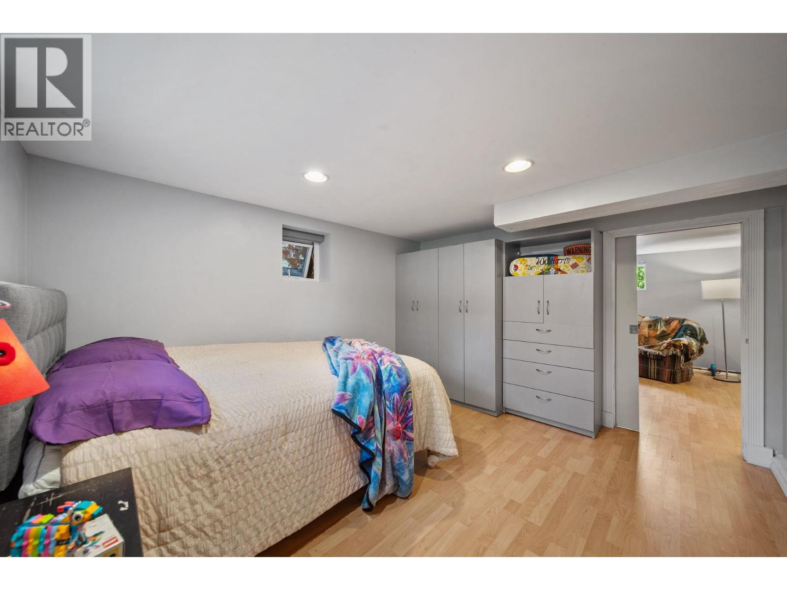 306 Ninth Avenue, New Westminster, British Columbia V3L 2A1 - Photo 22 - R3153050