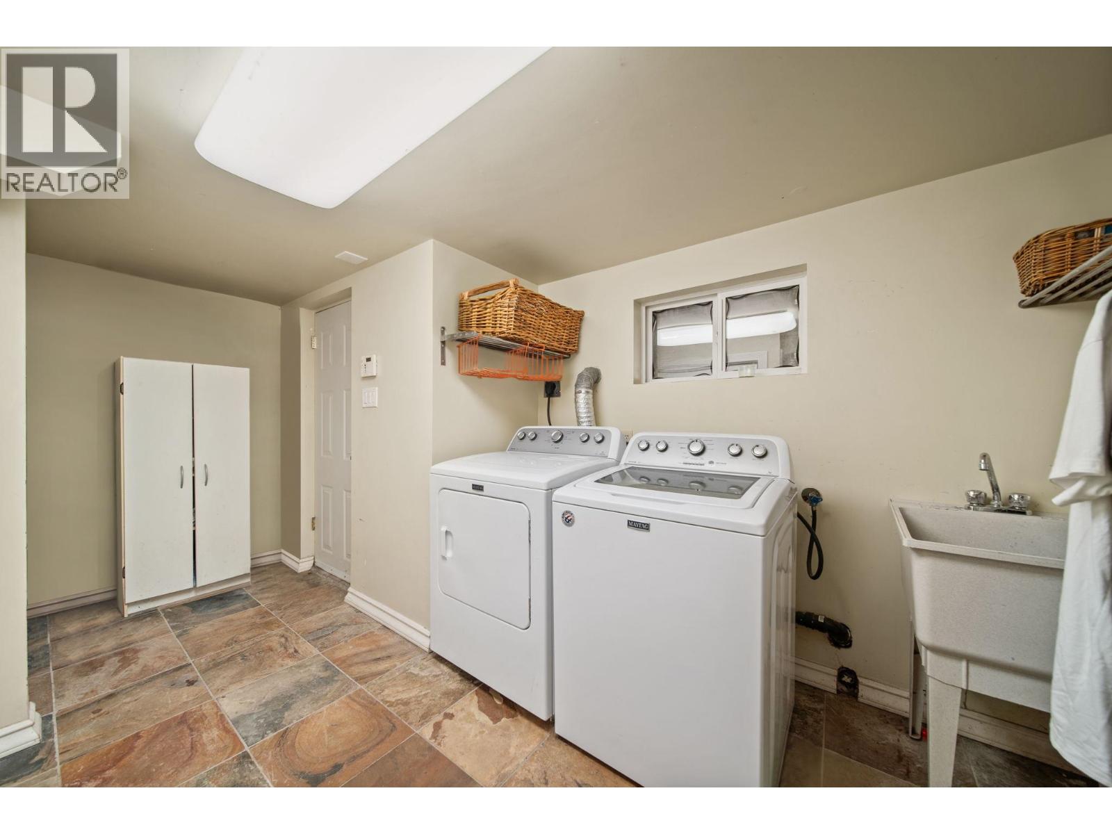 306 Ninth Avenue, New Westminster, British Columbia V3L 2A1 - Photo 25 - R3153050