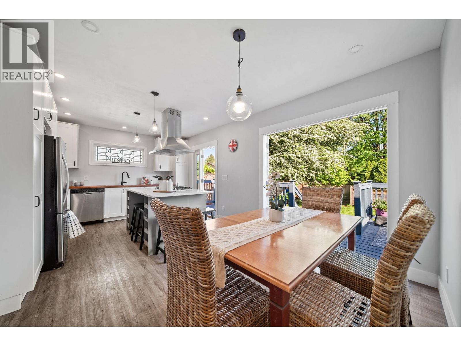 306 Ninth Avenue, New Westminster, British Columbia V3L 2A1 - Photo 6 - R3153050