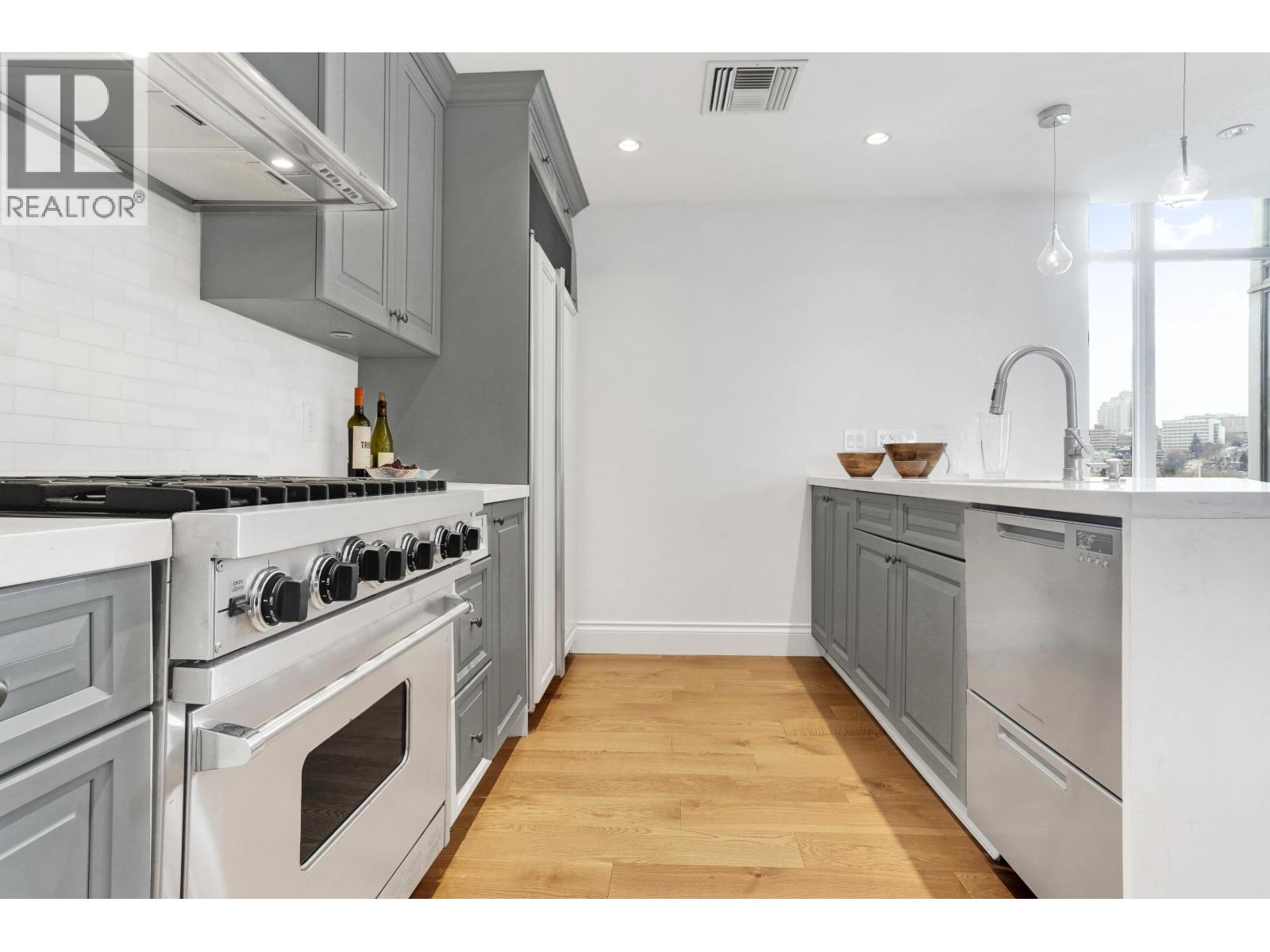 701 426 Beach Crescent, Vancouver, British Columbia  V6Z 3E9 - Photo 12 - R3153011