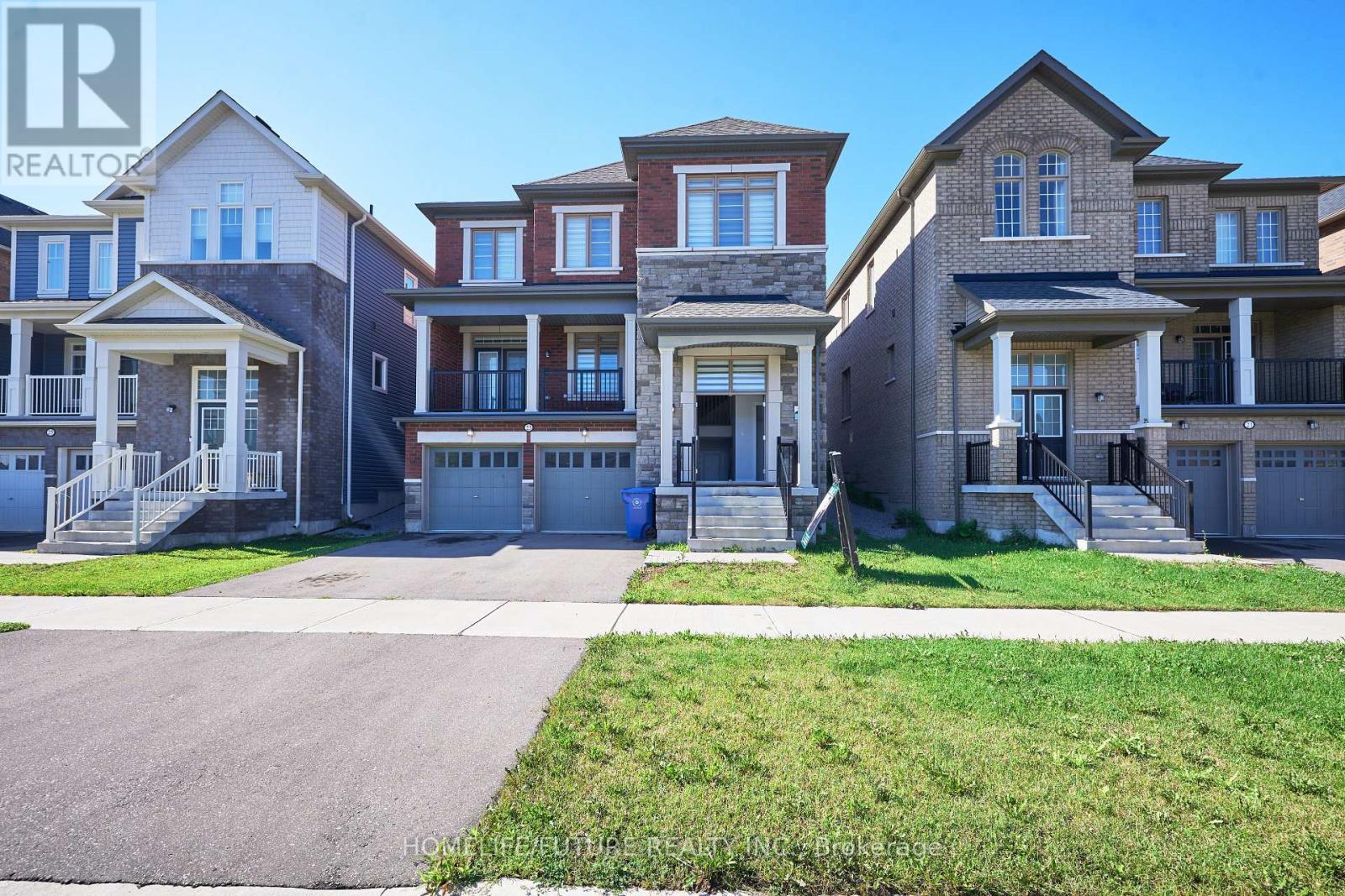23 Faimira Avenue, Georgina, Ontario  L4P 0C2 - Photo 2 - N13642204