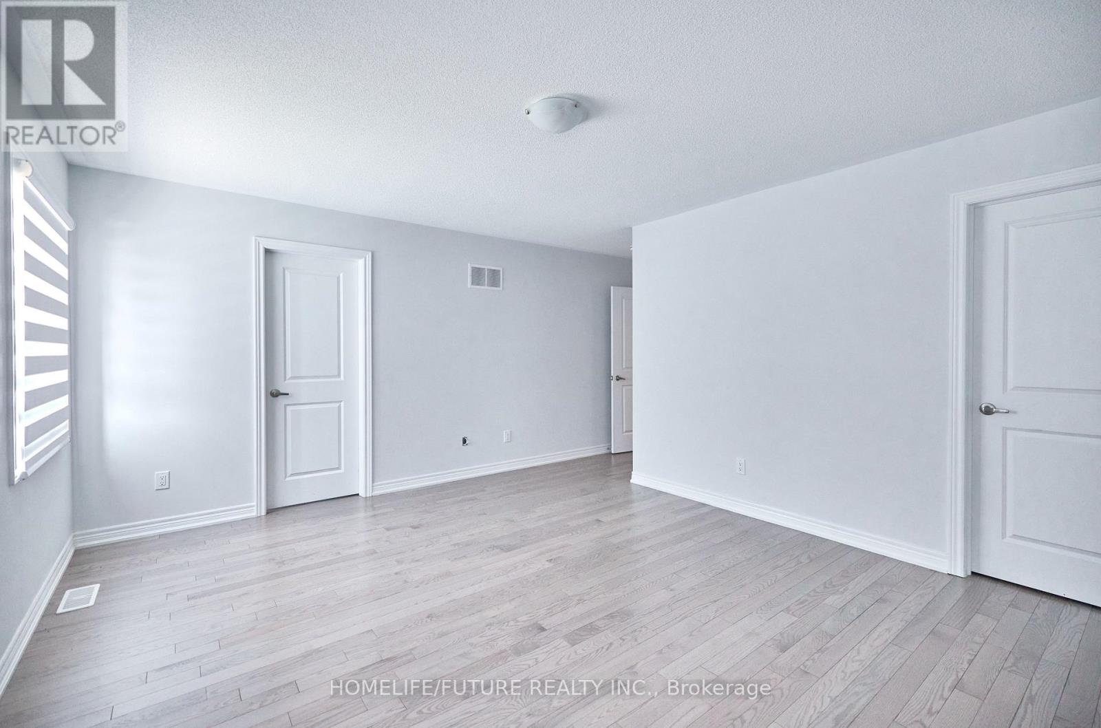23 Faimira Avenue, Georgina, Ontario  L4P 0C2 - Photo 33 - N13642204