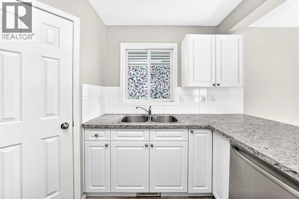 87 Citadel Peak Circle NW, Calgary, Alberta  T3G 4H6 - Photo 12 - A2332634