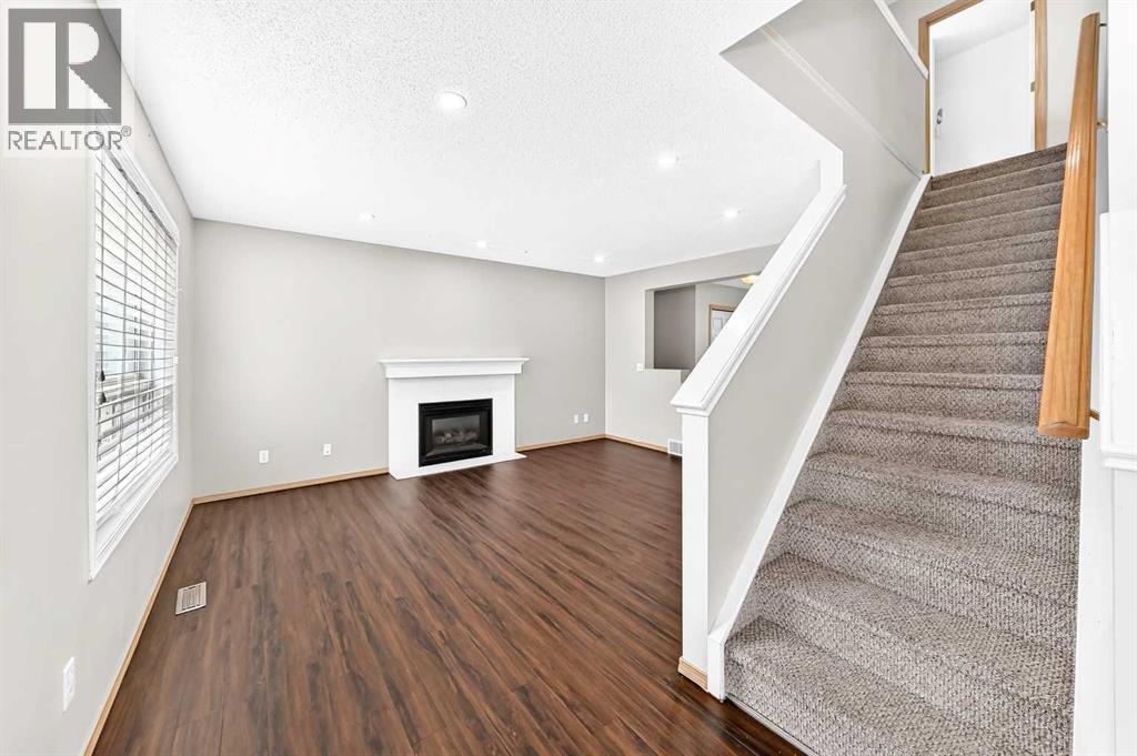 87 Citadel Peak Circle NW, Calgary, Alberta  T3G 4H6 - Photo 8 - A2332634