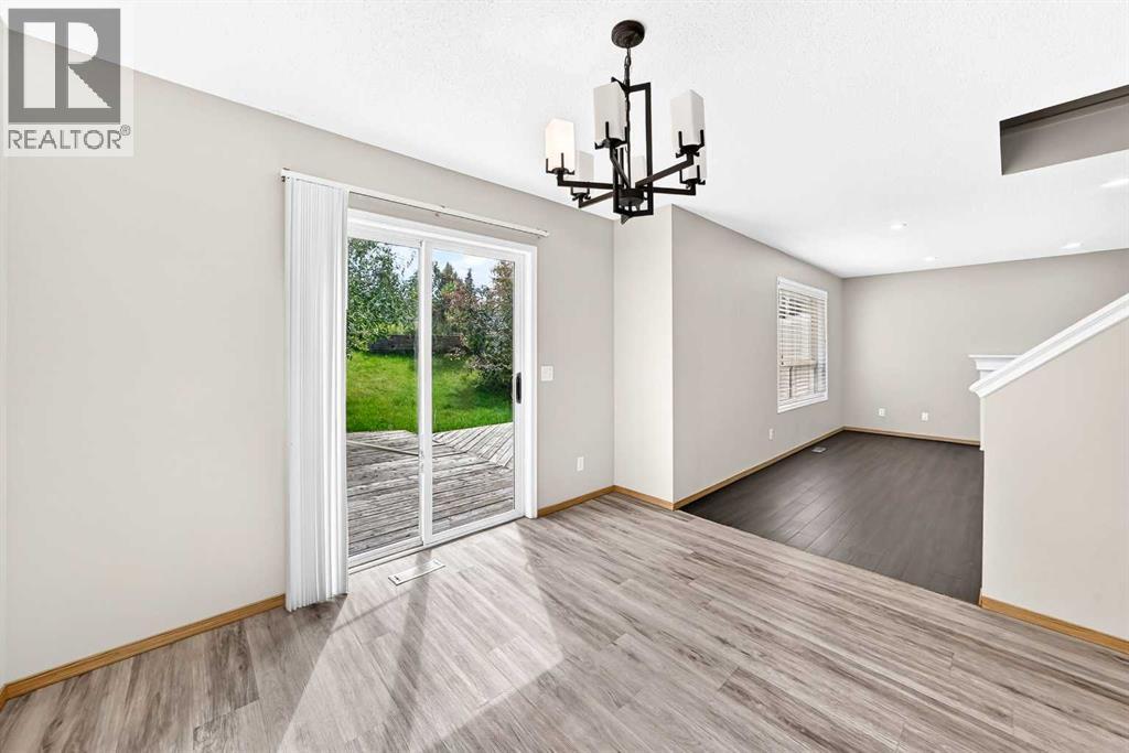 87 Citadel Peak Circle NW, Calgary, Alberta  T3G 4H6 - Photo 9 - A2332634