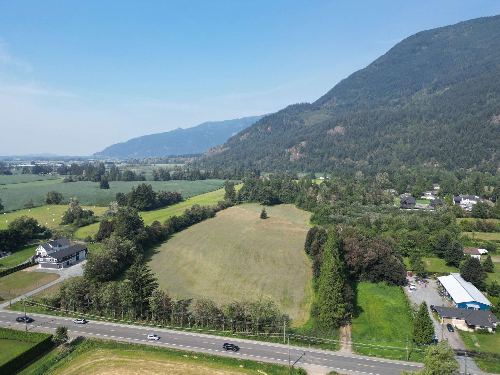 3705 Hot Springs Road, Agassiz, Agassiz, British Columbia  V0M 1A3 - Photo 2 - R2919101
