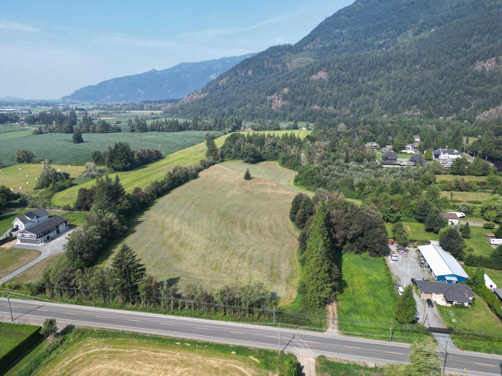 3705 Hot Springs Road, Agassiz, Agassiz, British Columbia  V0M 1A3 - Photo 3 - R2919101