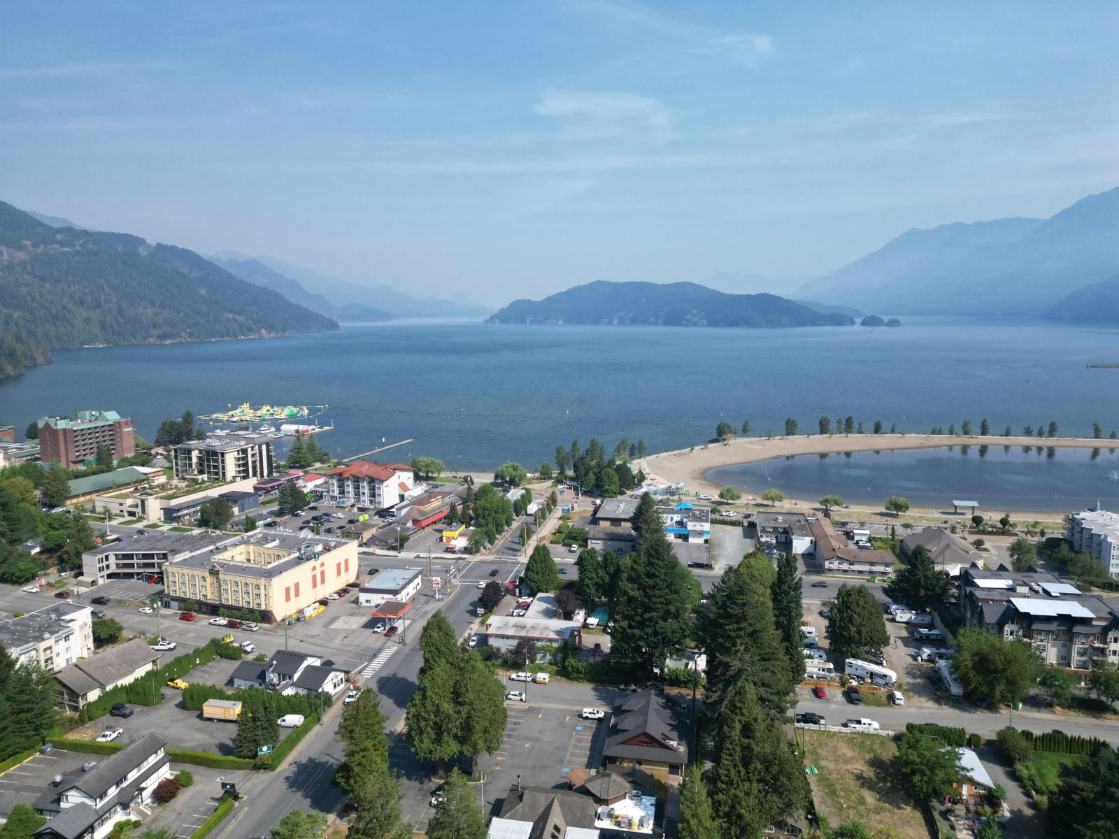 3705 Hot Springs Road, Agassiz, Agassiz, British Columbia  V0M 1A3 - Photo 10 - R2919101
