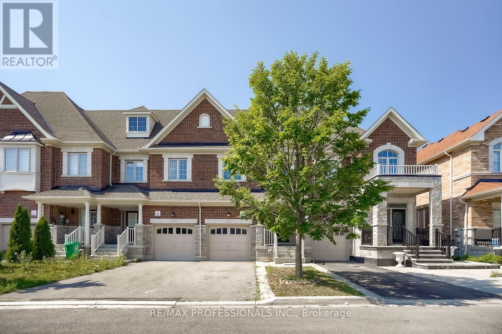 13 YATELY STREET, Brampton, Ontario