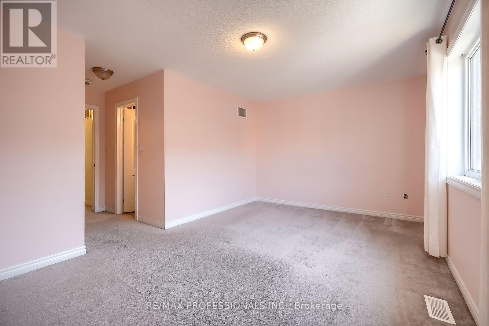 13 Yately Street, Brampton, Ontario  L7A 4R9 - Photo 19 - W13642168