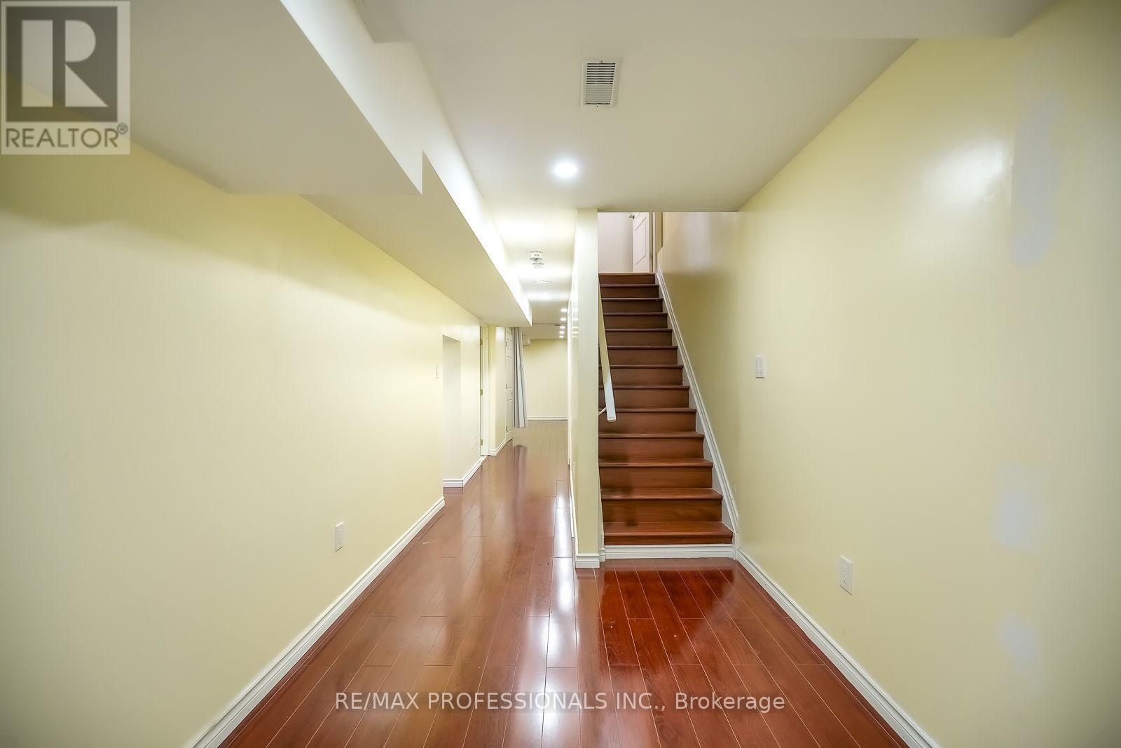 13 Yately Street, Brampton, Ontario  L7A 4R9 - Photo 26 - W13642168