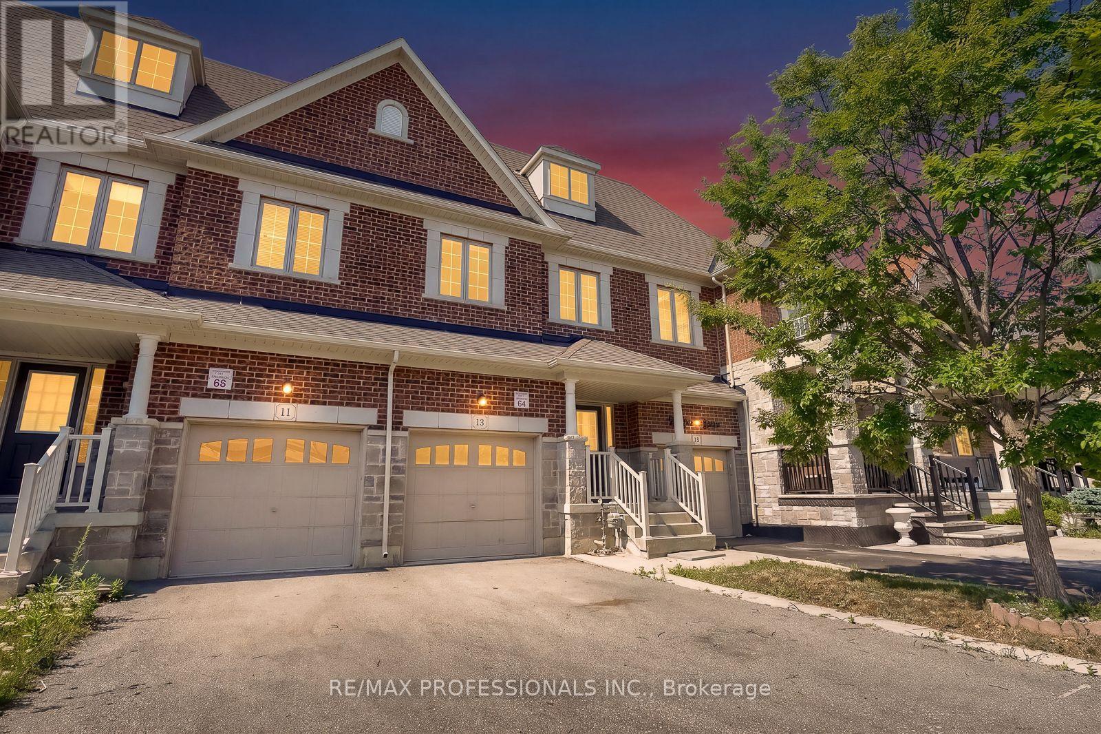 13 Yately Street, Brampton, Ontario  L7A 4R9 - Photo 3 - W13642168