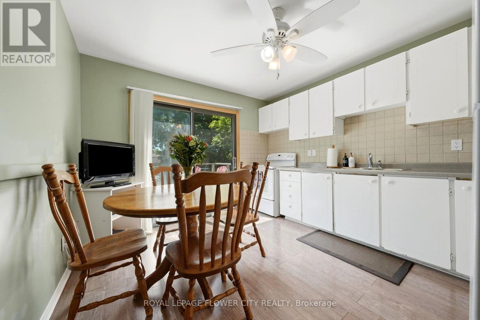 132 Fallingdale Crescent, Brampton, Ontario  L6T 3J6 - Photo 10 - W13642194