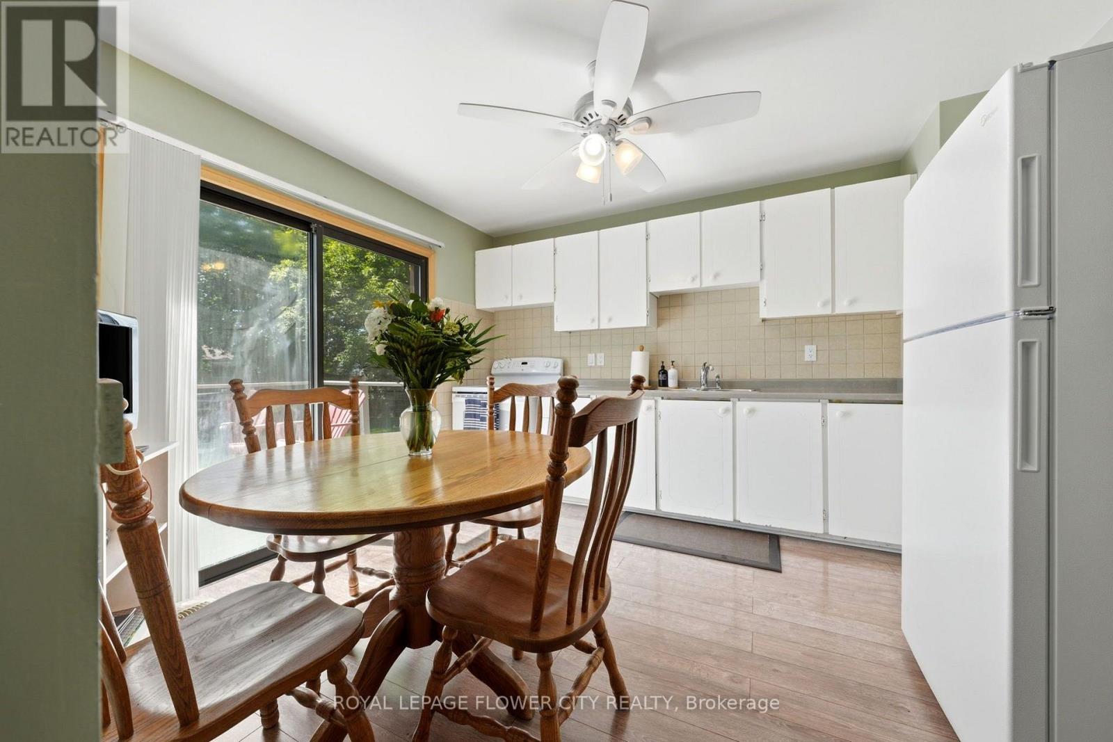 132 Fallingdale Crescent, Brampton, Ontario  L6T 3J6 - Photo 11 - W13642194