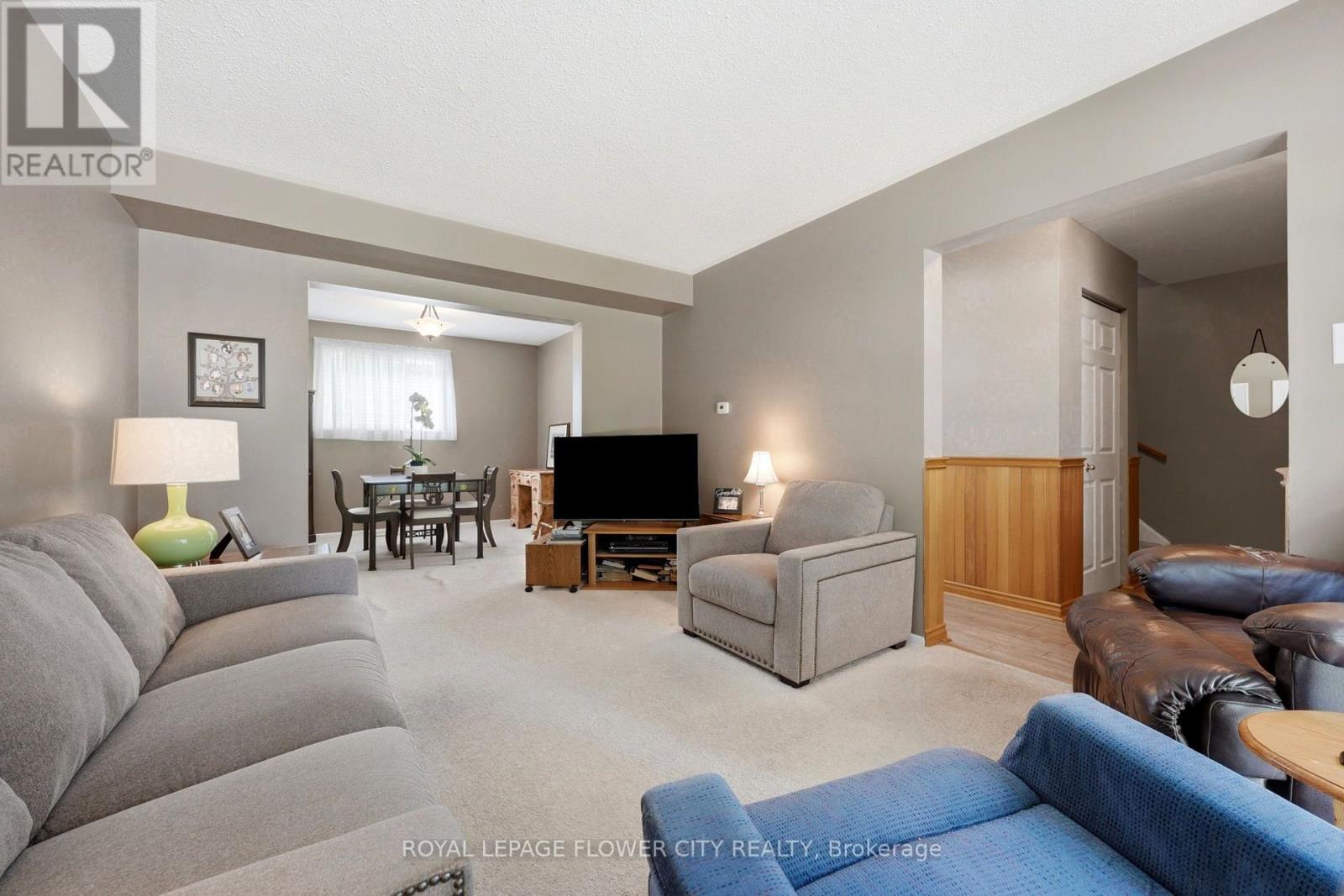 132 Fallingdale Crescent, Brampton, Ontario  L6T 3J6 - Photo 6 - W13642194