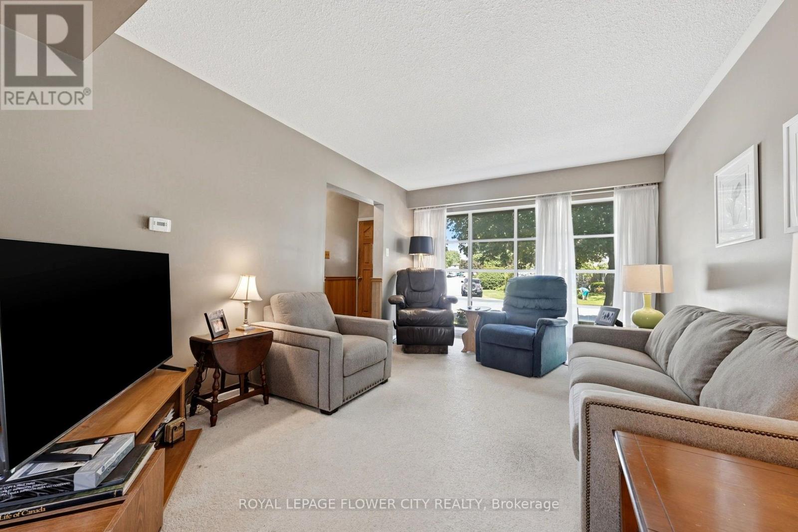 132 Fallingdale Crescent, Brampton, Ontario  L6T 3J6 - Photo 7 - W13642194