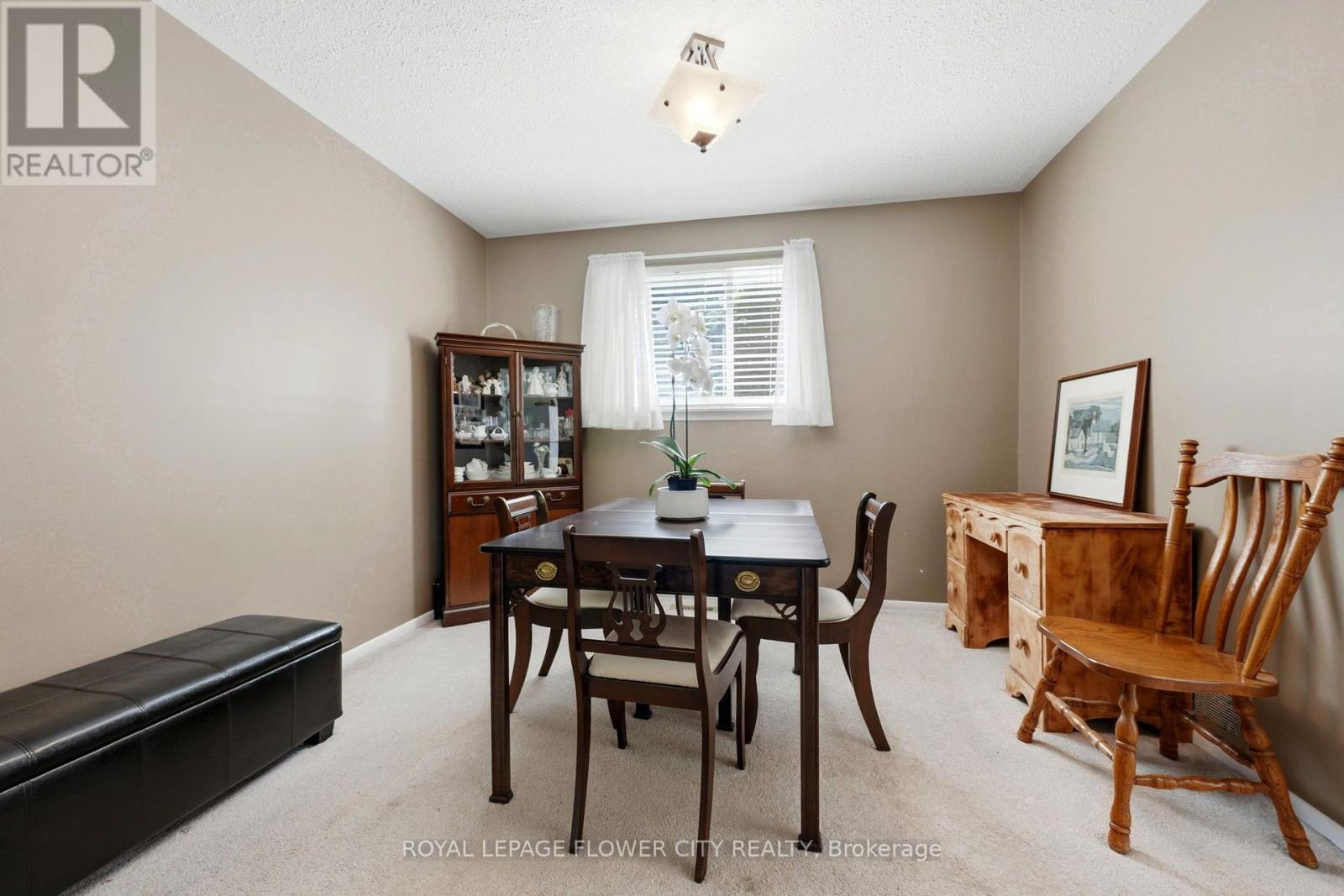 132 Fallingdale Crescent, Brampton, Ontario  L6T 3J6 - Photo 8 - W13642194
