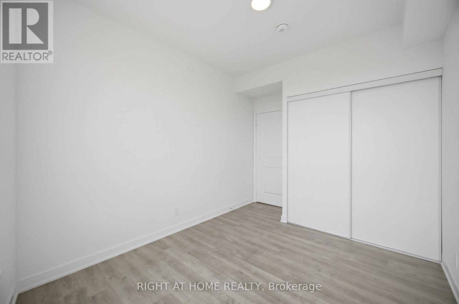 2002 - 30 Upper Mall Way, Vaughan, Ontario  L4J 0L7 - Photo 29 - N13631242