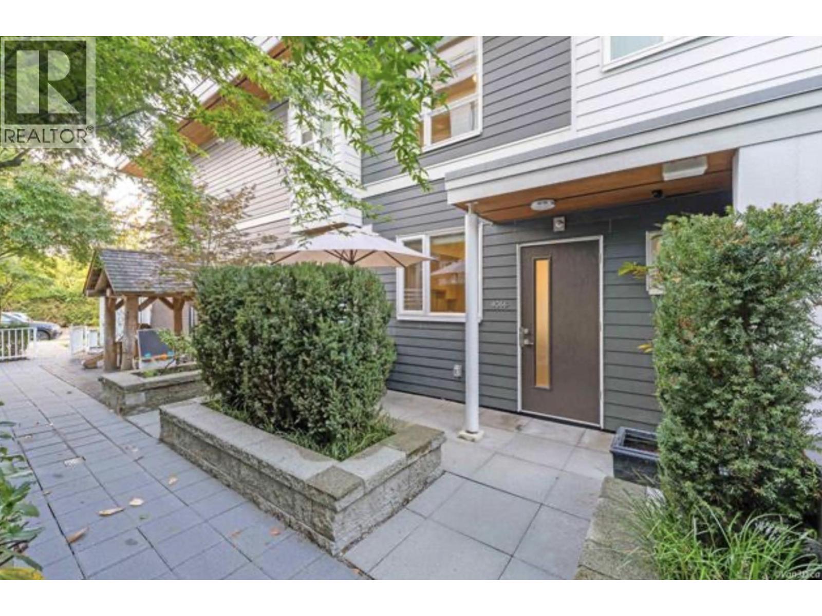 4066 Yukon Street, Vancouver, British Columbia V5Y 0L4 - Photo 1 - R3153036