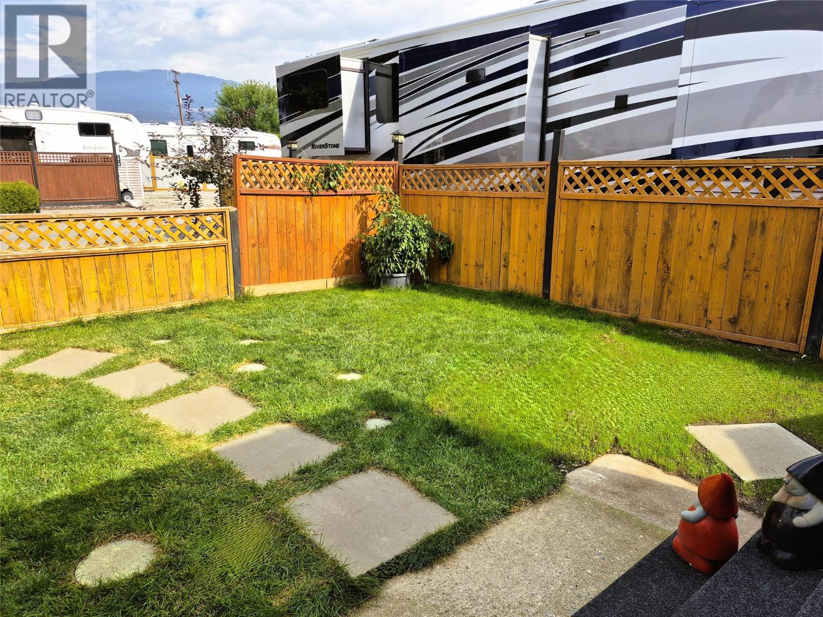 415 Commonwealth Road Unit# 12 Kelowna Photo 9