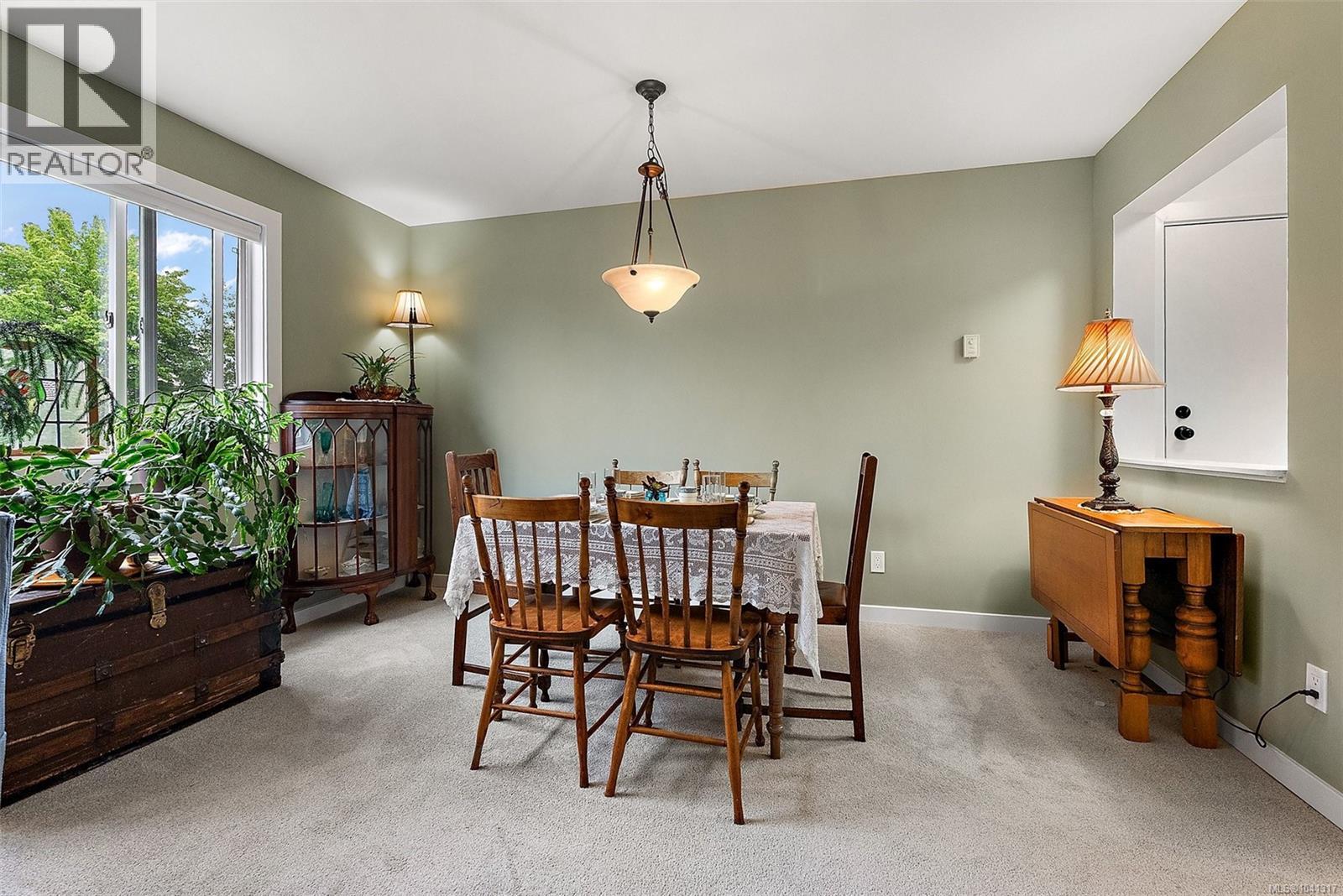 204 2286 Henry Ave, Sidney, British Columbia  V8L 2B2 - Photo 6 - 1041317
