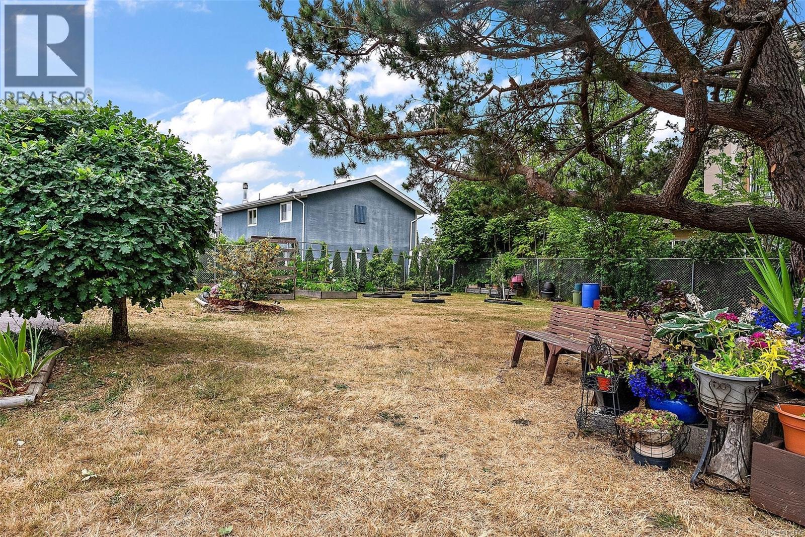 204 2286 Henry Ave, Sidney, British Columbia  V8L 2B2 - Photo 22 - 1041317