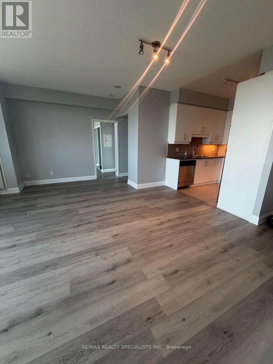 1005 - 1 Hurontario Street, Mississauga, Ontario  L5G 0A3 - Photo 15 - W13191932