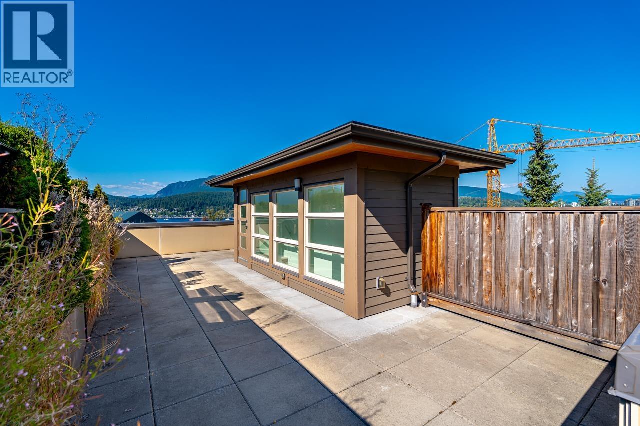 2316 St. Andrews Street, Port Moody, British Columbia  V3H 2A8 - Photo 4 - R3152377