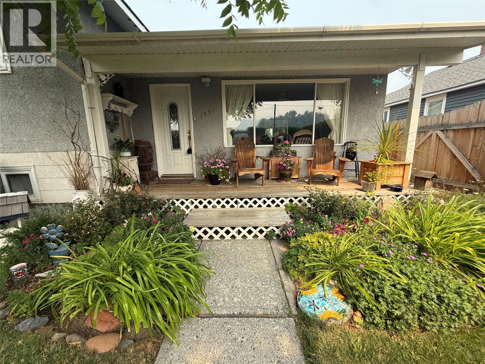 1687 Canford Avenue, Merritt, British Columbia  V1K 1B8 - Photo 2 - 10381038
