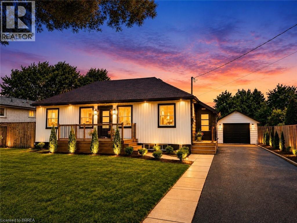 92 FAIRVIEW Drive, Brantford, Ontario
