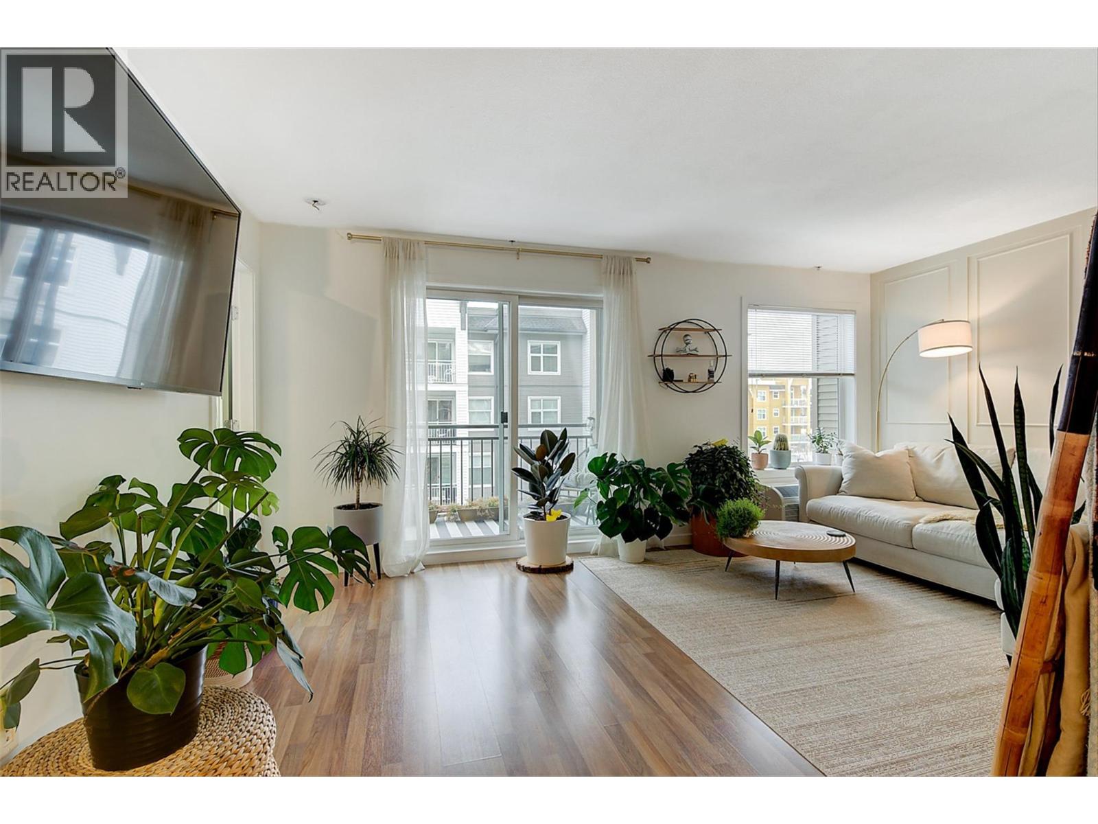 547 Yates Road Unit# 304, Kelowna, British Columbia