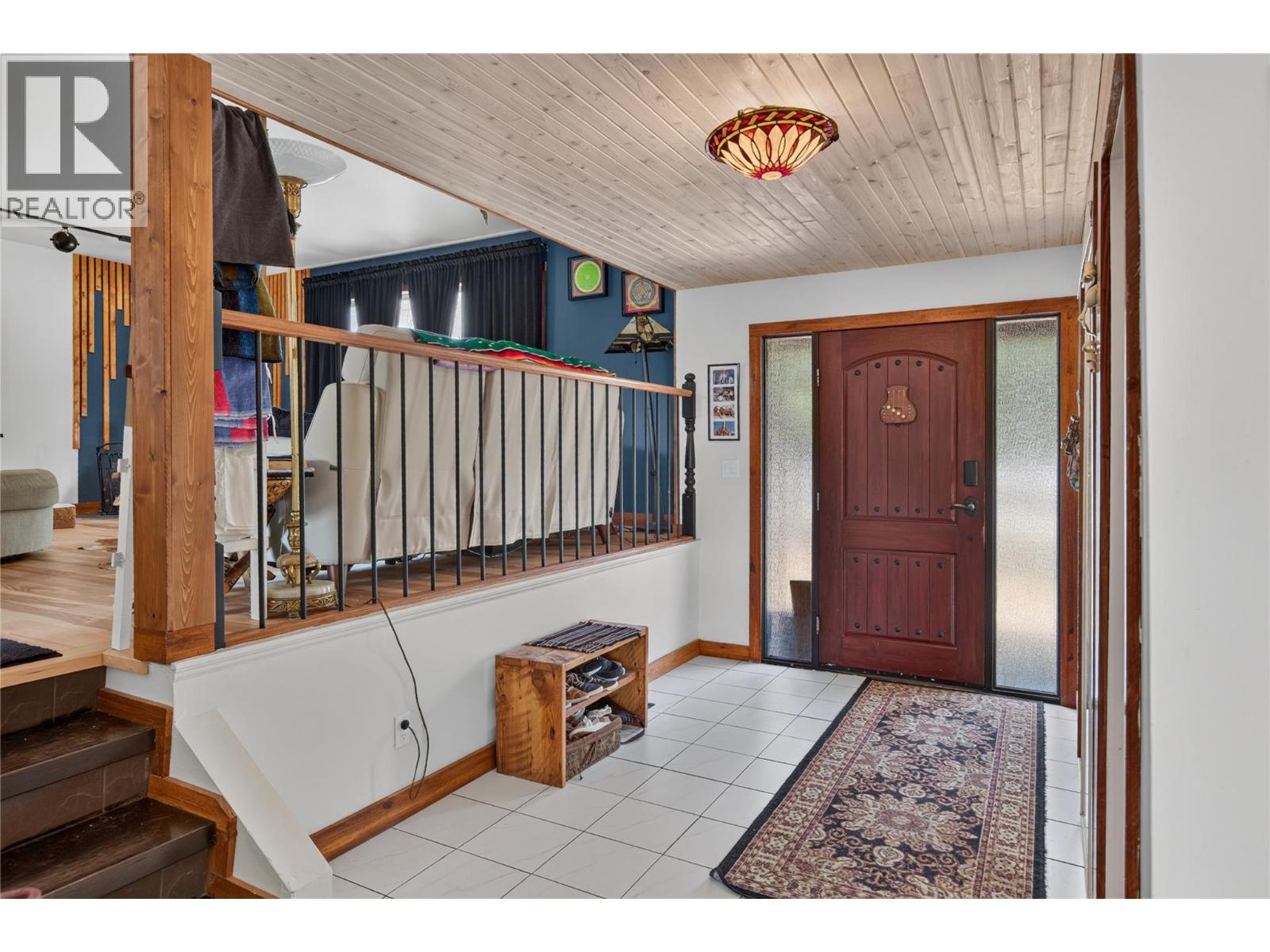 6415 Glendora Way, Coldstream, British Columbia  V1B 3G5 - Photo 9 - 10396752