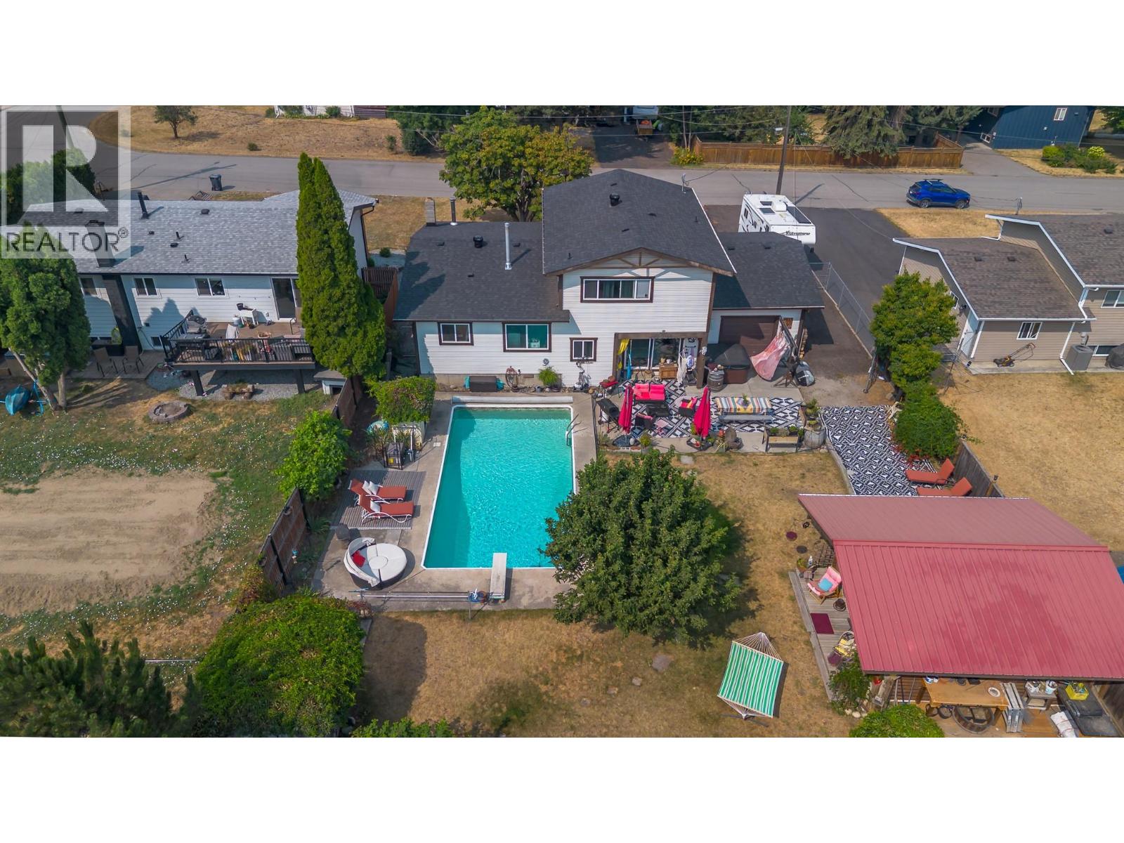 6415 Glendora Way, Coldstream, British Columbia  V1B 3G5 - Photo 7 - 10396752