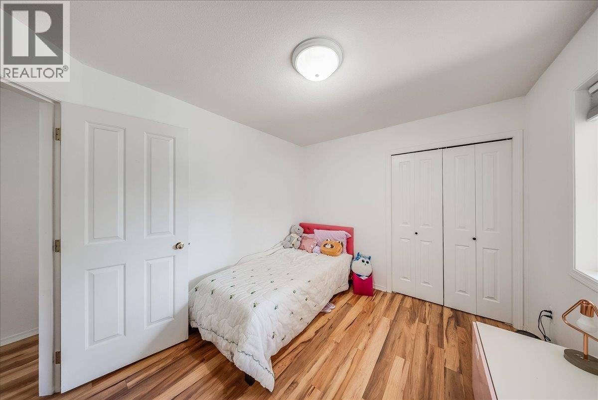 2507 Columbia Avenue, Castlegar, British Columbia  V1N 2X4 - Photo 29 - 10396809
