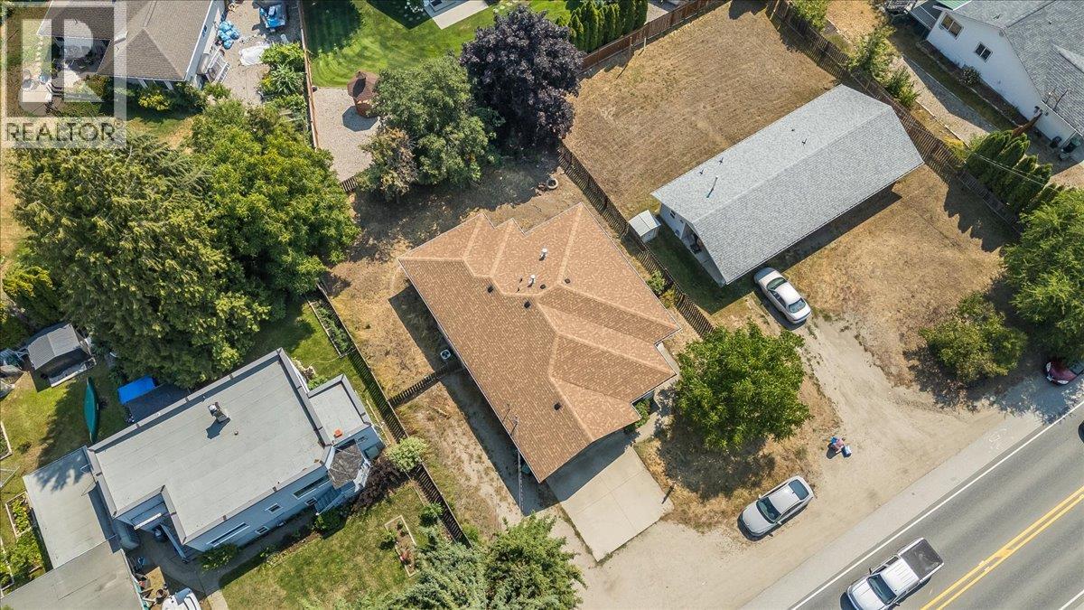 2507 Columbia Avenue, Castlegar, British Columbia  V1N 2X4 - Photo 34 - 10396809