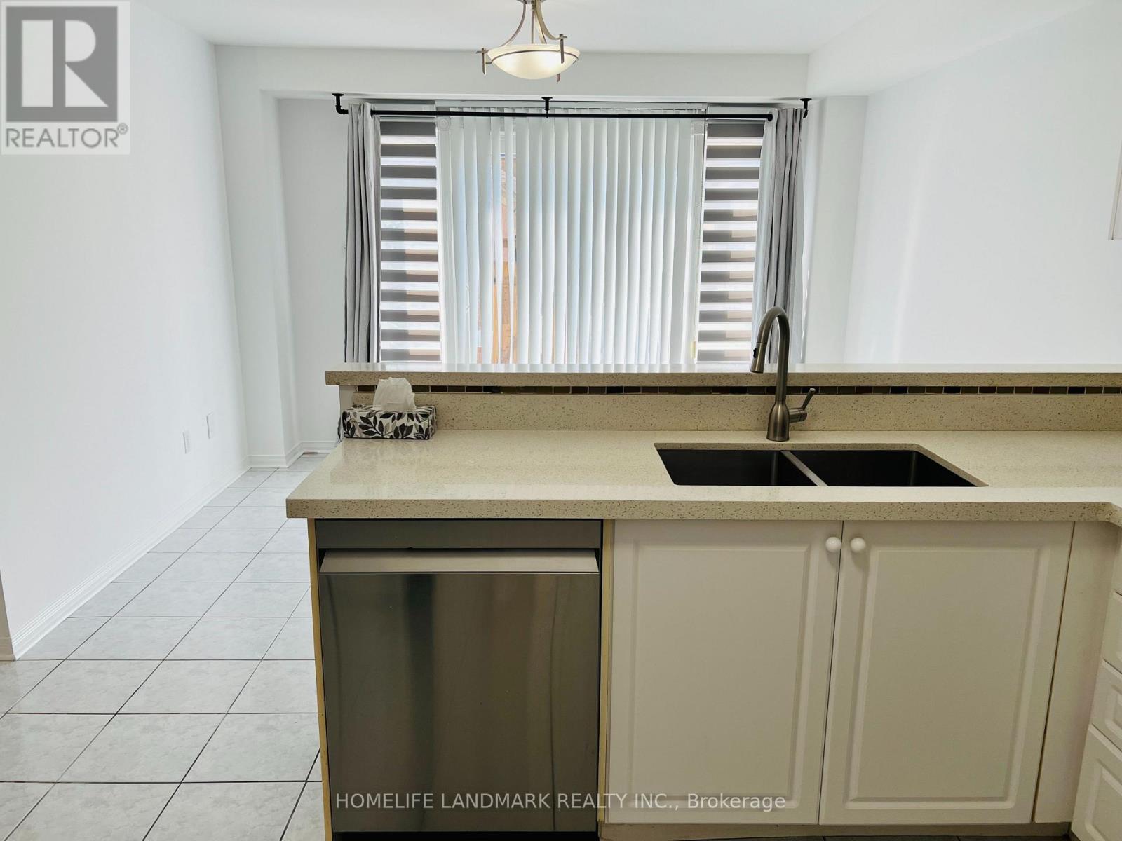 309 Bantry Avenue, Richmond Hill, Ontario  L4B 4M7 - Photo 7 - N13638234