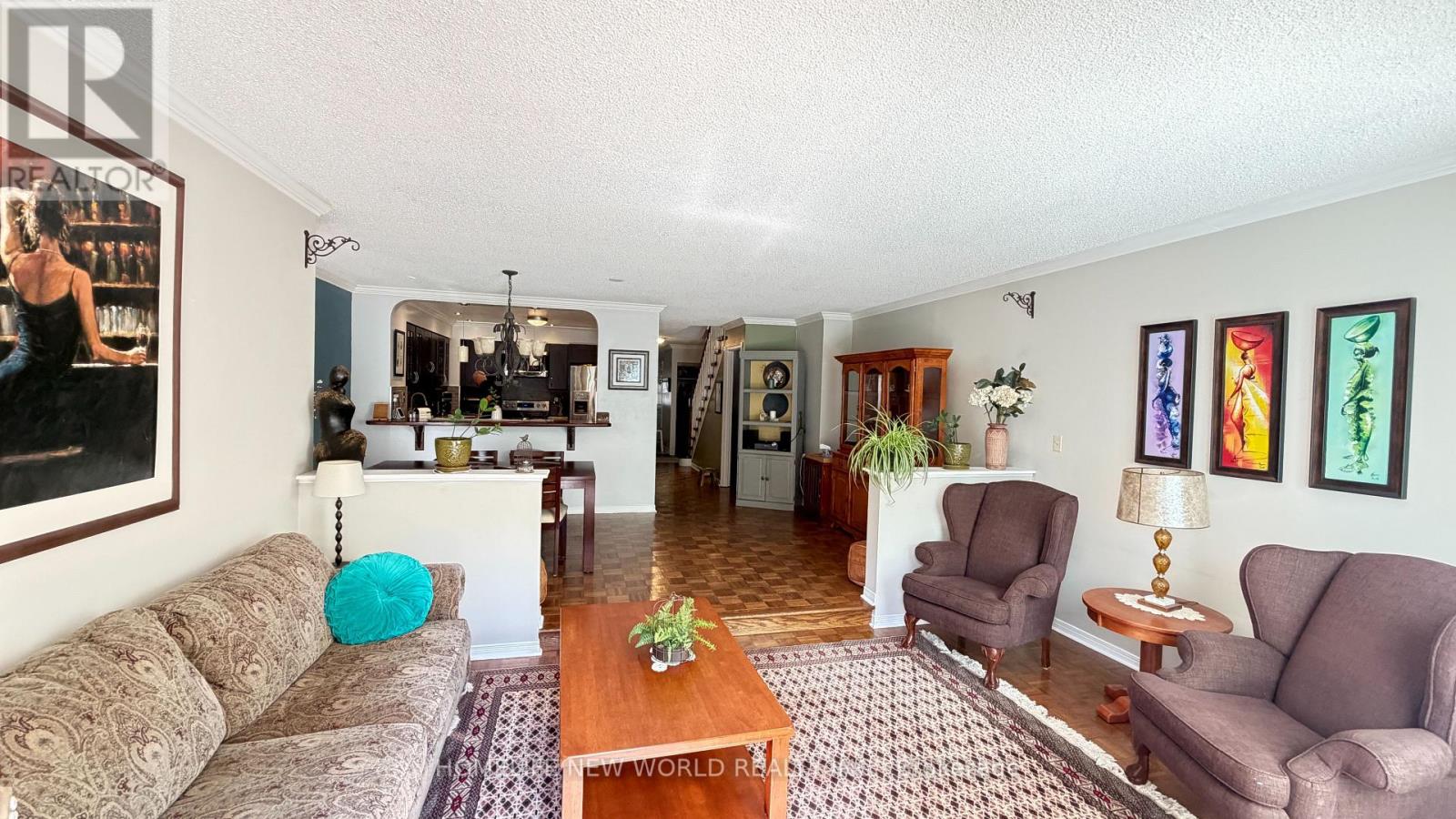 5 Doral Gate, Markham, Ontario  L3T 7K6 - Photo 4 - N13640914