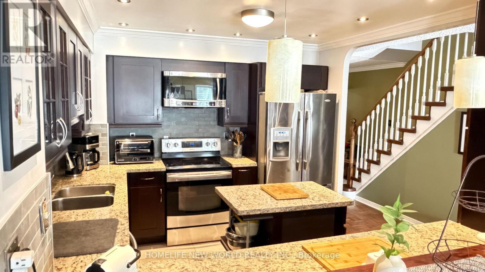 5 Doral Gate, Markham, Ontario  L3T 7K6 - Photo 7 - N13640914