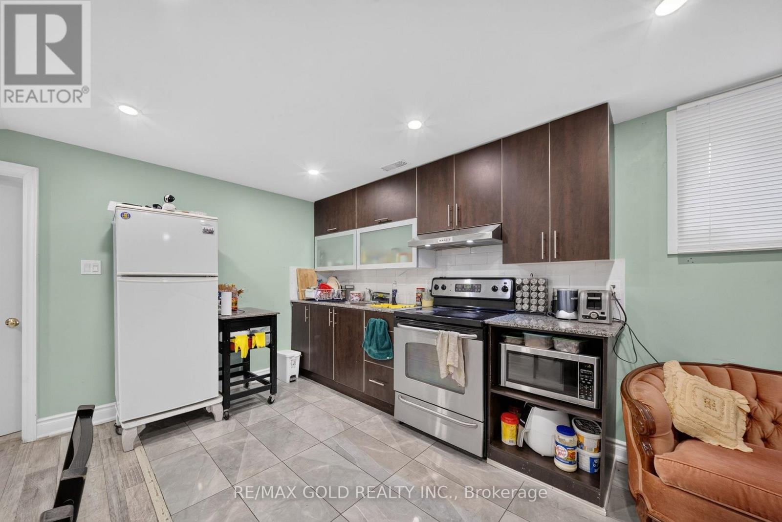 4 Sunnyview Road, Brampton, Ontario  L7A 3E3 - Photo 34 - W13638206