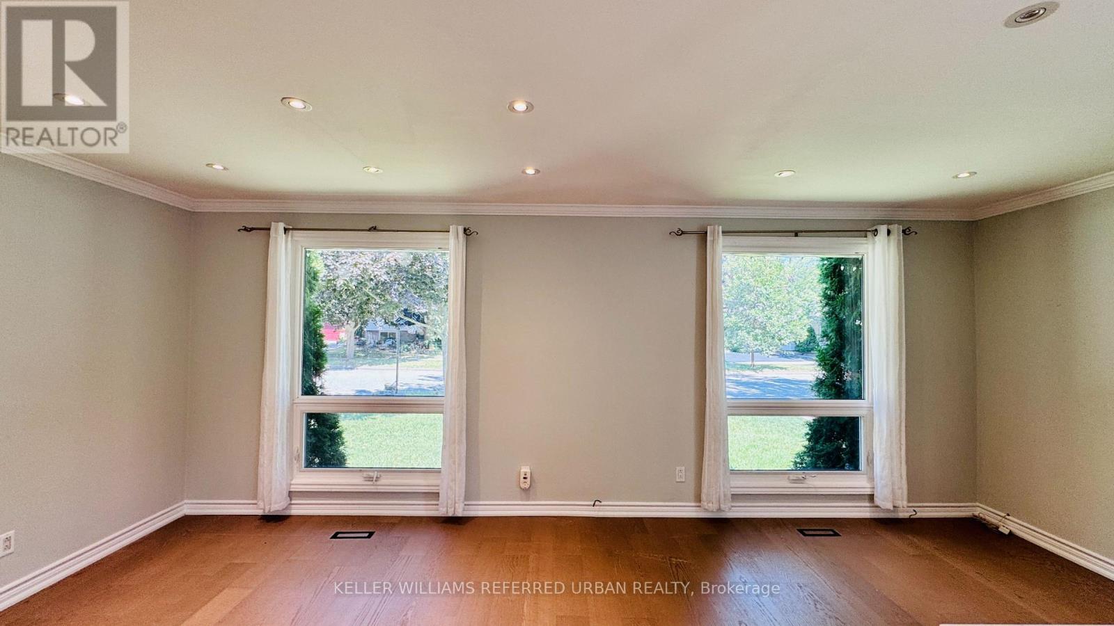 2255 Urwin Crescent, Oakville, Ontario  L6L 2T3 - Photo 11 - W13639310