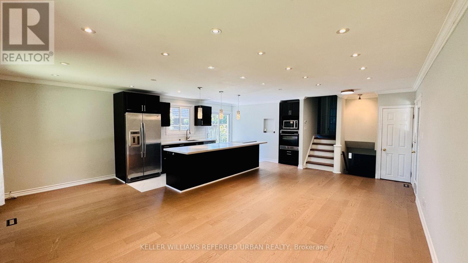 2255 Urwin Crescent, Oakville, Ontario  L6L 2T3 - Photo 6 - W13639310