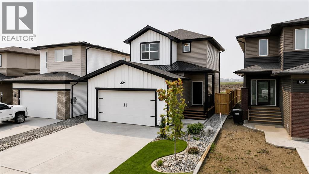 $524,900538 Malahat Green W, Lethbridge, Alberta