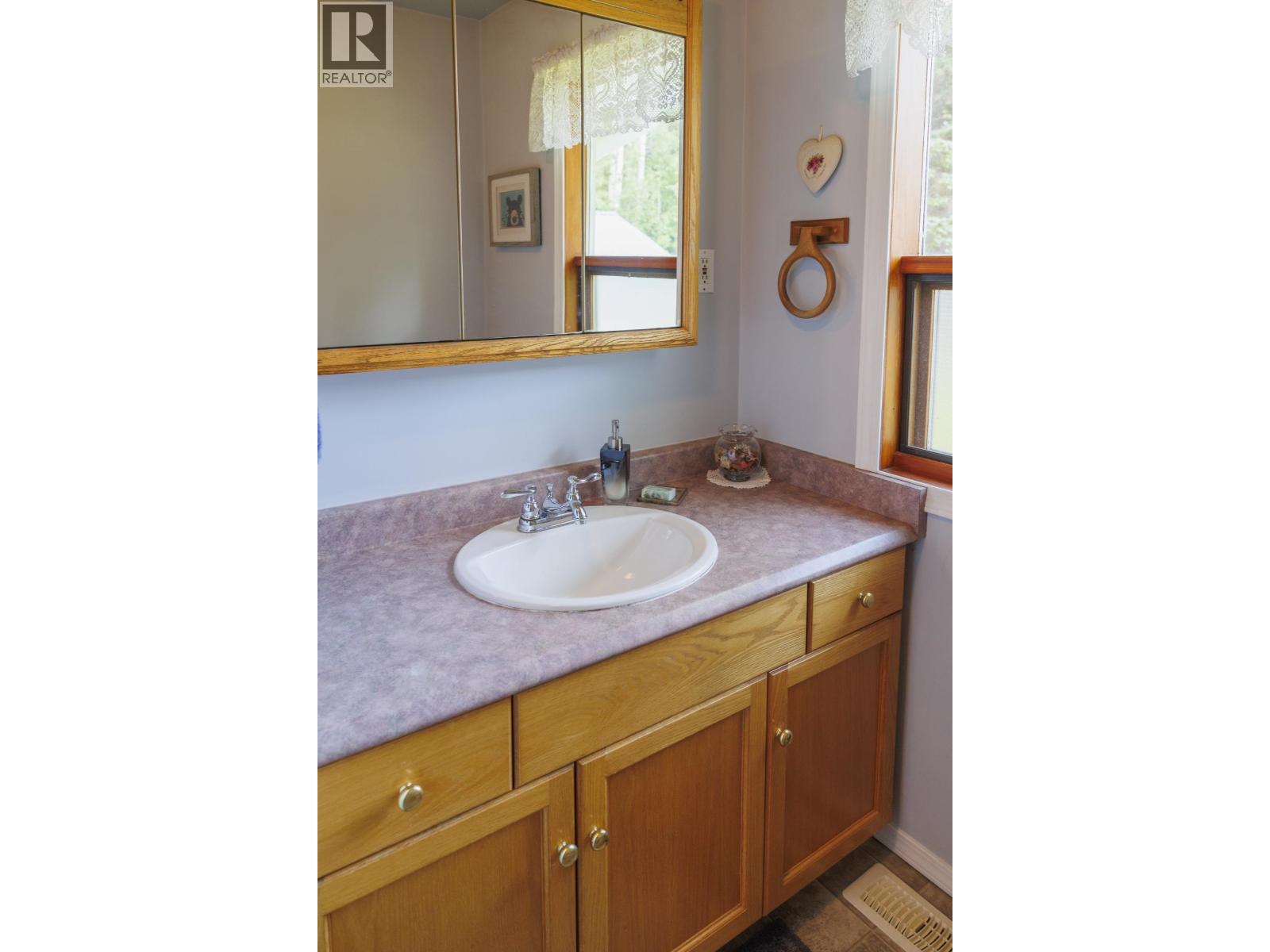 855 Bridge Road, Mcbride, British Columbia  V0J 2E0 - Photo 29 - R3152991
