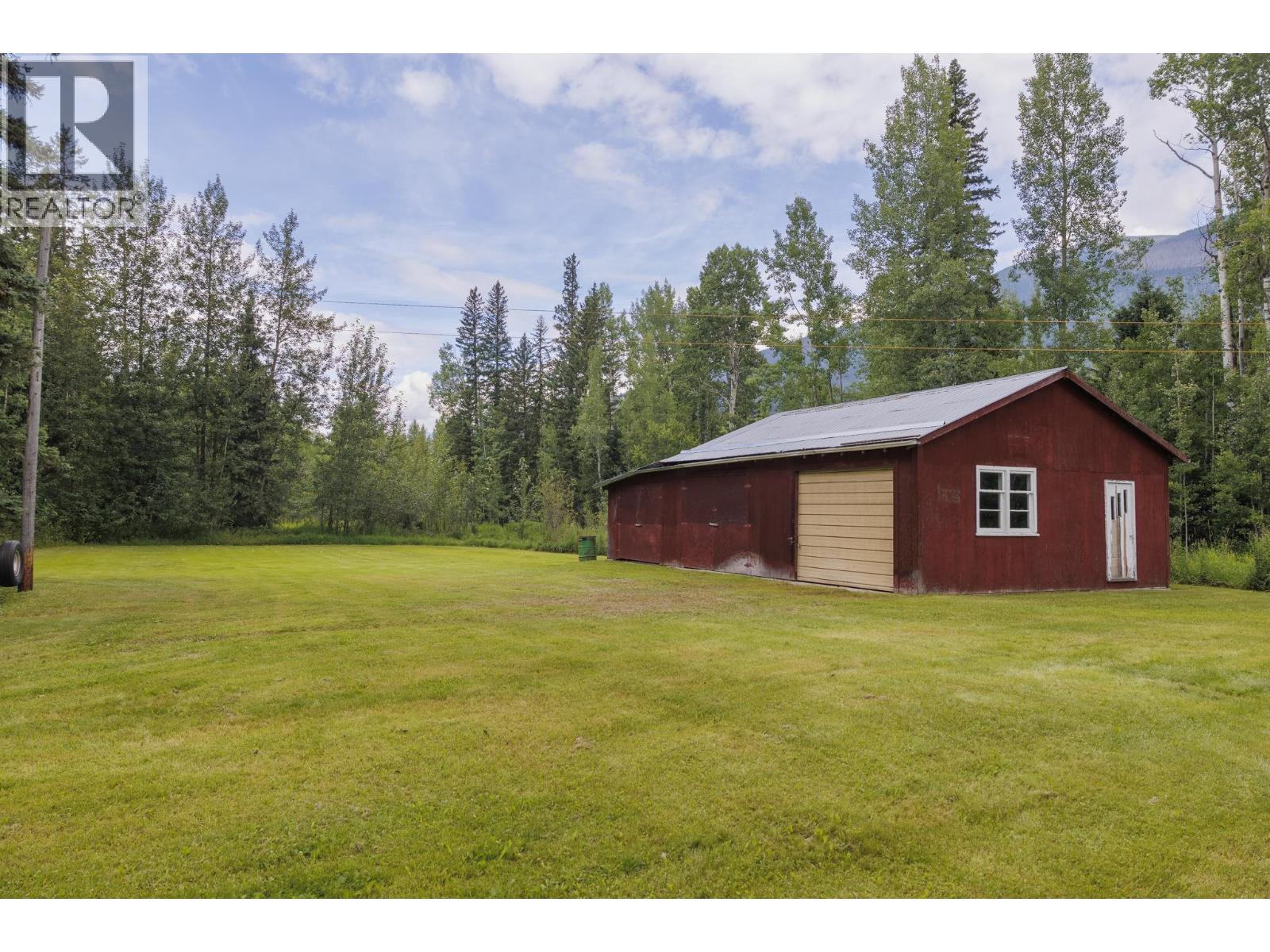 855 Bridge Road, Mcbride, British Columbia  V0J 2E0 - Photo 9 - R3152991